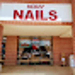 Holly Nails