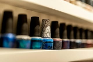 Full-time nail technician wanted in Nashville, TN