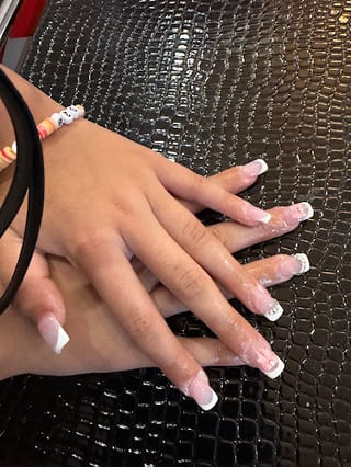 Lux Nails