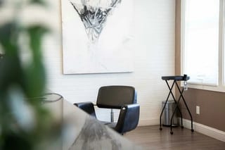 Tiệm cần thợ nail gấp, có phòng riêng cho thuê tại Houston, TX
