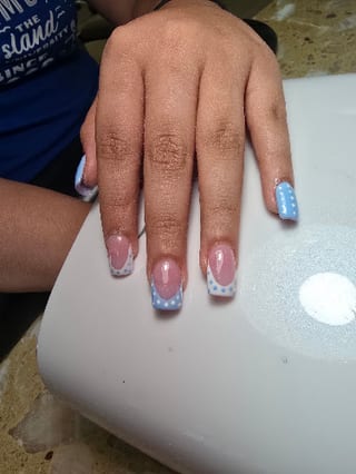 BB Nails