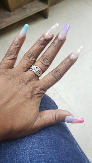 Top Nails