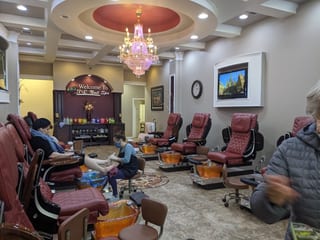 T & L Nail Spa