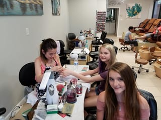 MJ Nail Salon