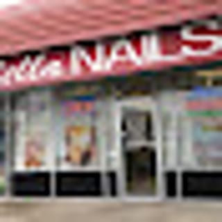 Bella Nails