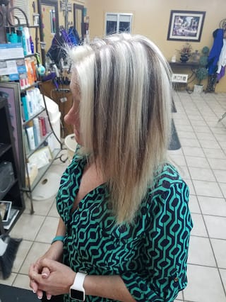 Wave-N-Rave Hair Salon