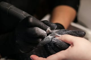 Tuyển Thợ Nail tại Windsor, CT
