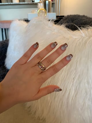 Lee Nails