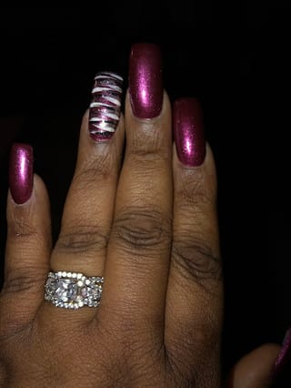 Hollywood Salon Nails