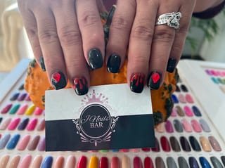 J NAILS BAR