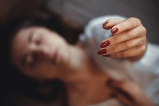 Tiệm cần thợ nail biết làm mọi thứ tại Burleson, TX