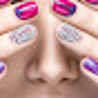 V Nails