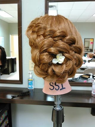 Salon & Spa Institute