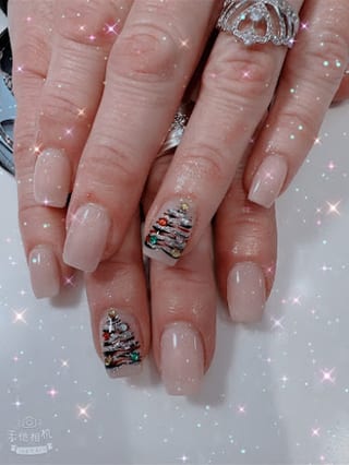 Heart’s Nail Spa