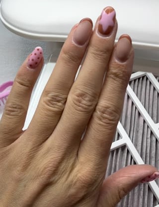 Liv Loves Nails