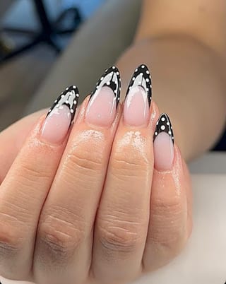 AM Nails