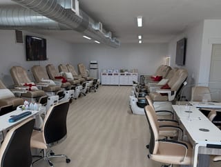 The Nail Lounge by Joyce