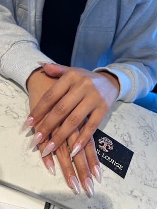 The Nail Lounge