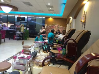 Charming NailBar
