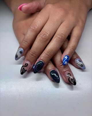 Nails by Jamisan