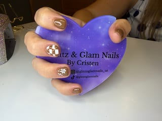 Glitz & Glam Nails
