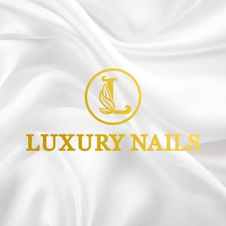 luxury Nails Spa