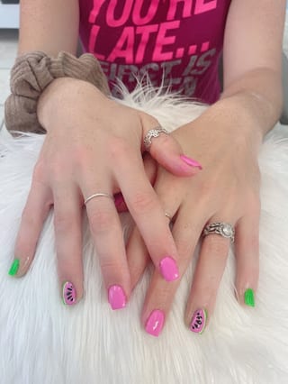 Hot Nails