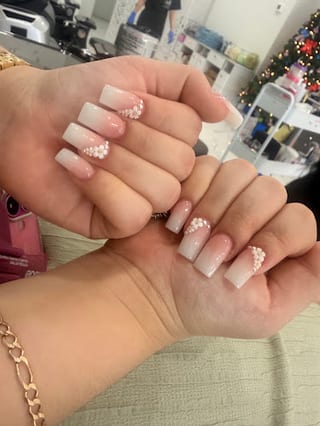 Ar nail & spa