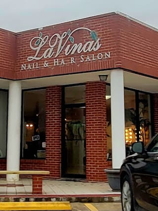 La Vina's Natural Nail Care
