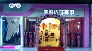 Sang tiệm nail quy mô lớn tại Loveland, Colorado