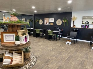 Mood off Main, Salon & Spa