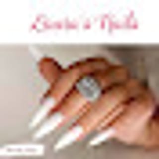 Laura's Nails