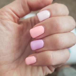 Alexus’ Nail Bar