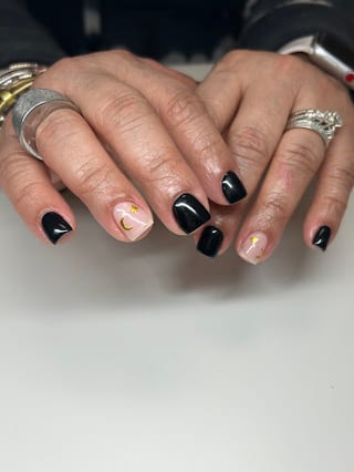 Divine Nails