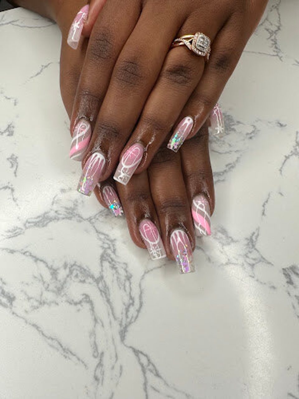 Toy & Phi Lux Nail Spa photo 1