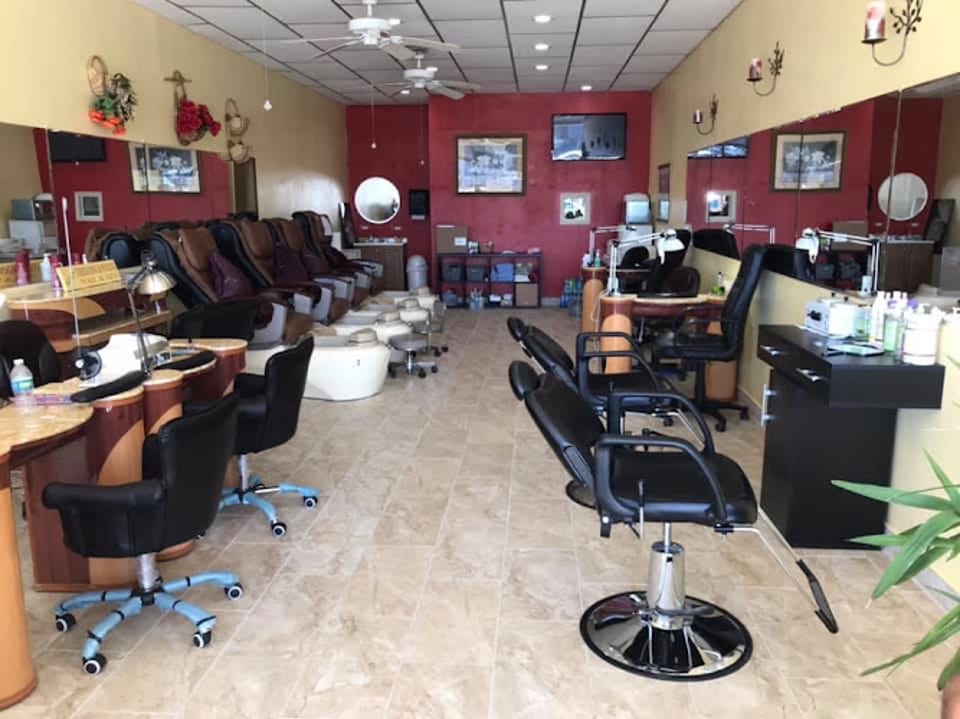 Kelly Threading, Waxing, Nail & Spa photo 1