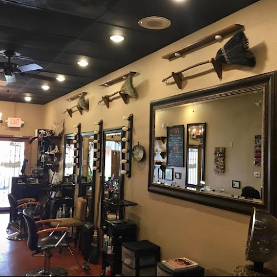 Salon Quarter photo 1