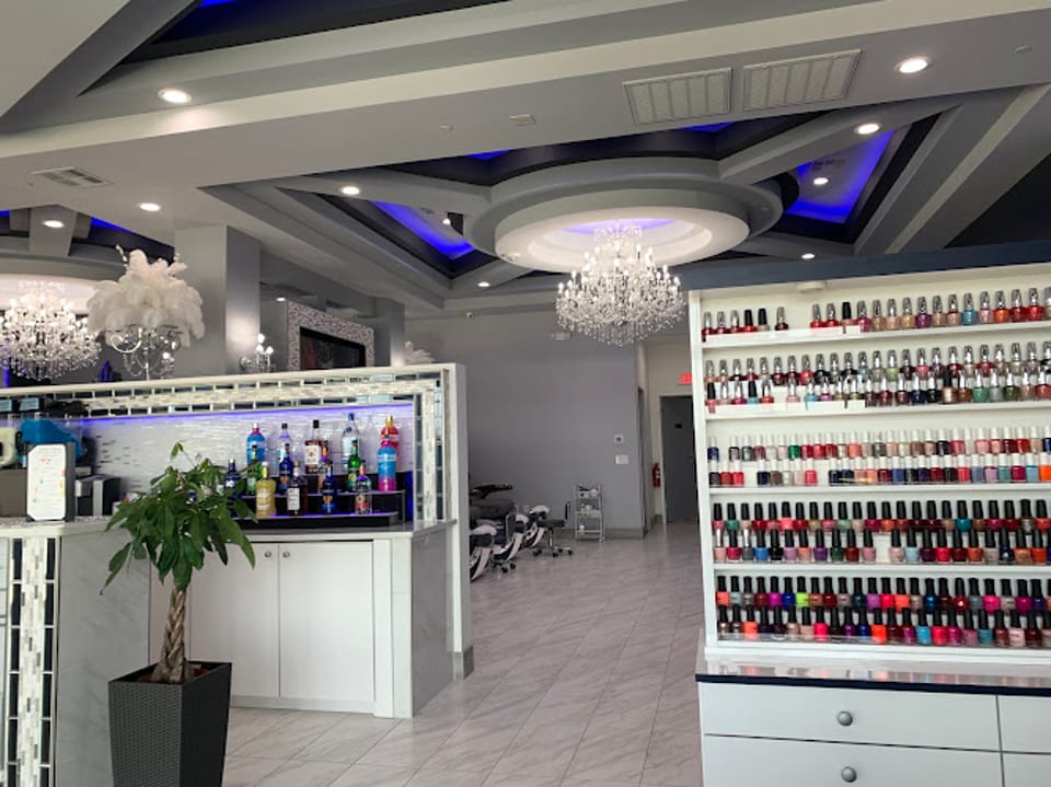 Champions Nail Spa Addison photo 1
