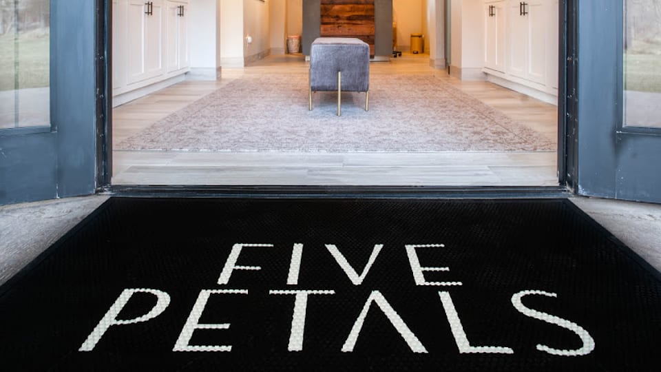 Five Petals Spa at the Cliffrose photo 1