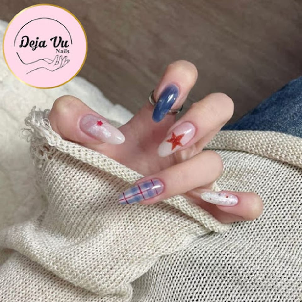 Deja Vu Nails photo 1