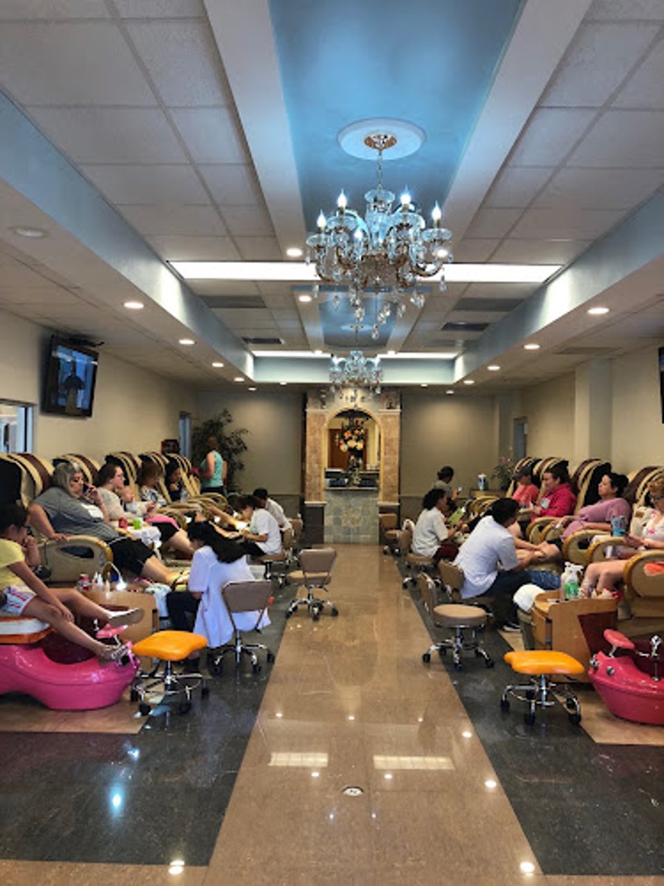 Glamour Salon & Spa photo 1