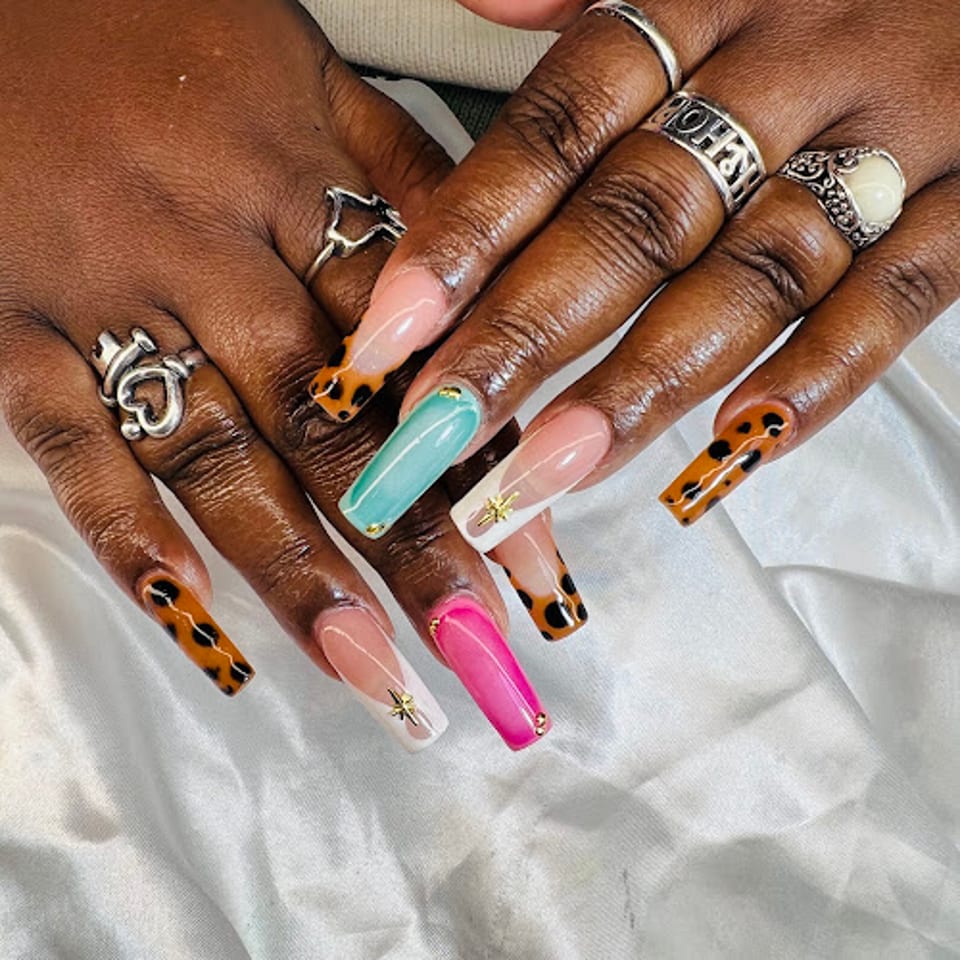 Studio Nails & Spa Round Rock photo 1