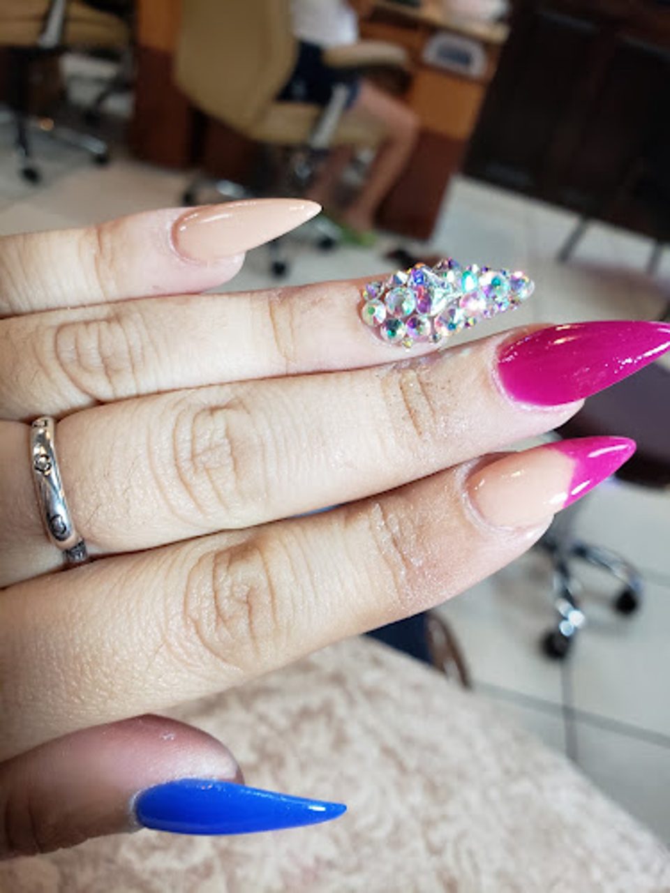 Silky Nails photo 1
