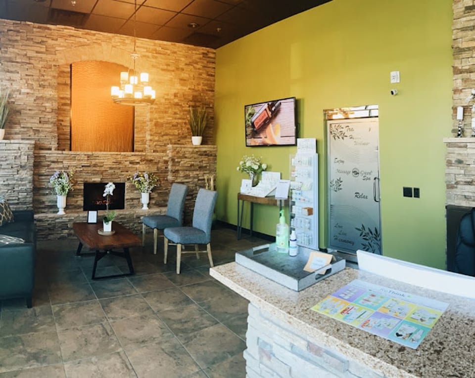 Hand & Stone Massage and Facial Spa photo 1
