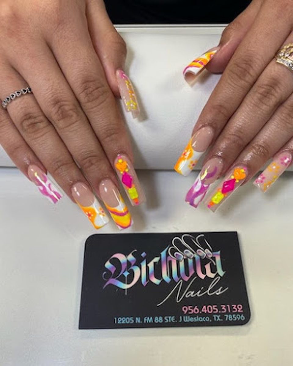 Bichota nails photo 1