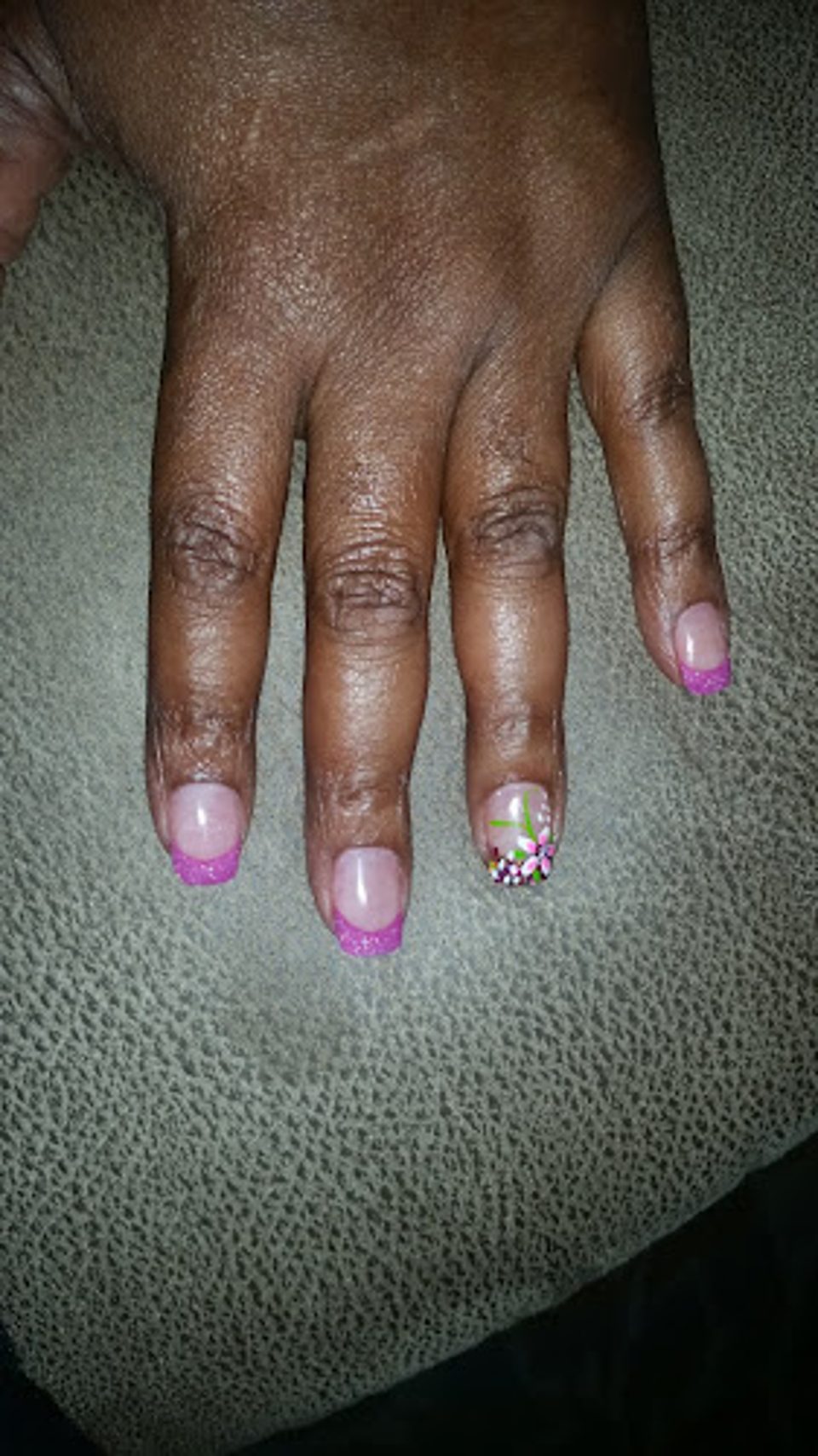 L A Nails photo 1