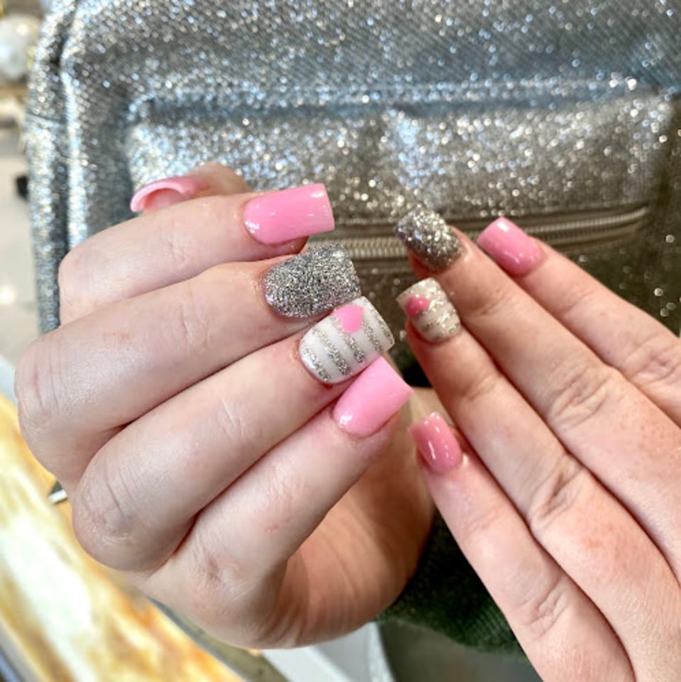 ROYAL NAIL BAR photo 1