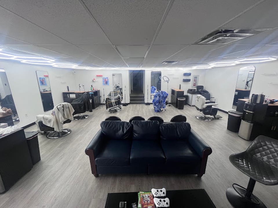 The Wave Barbershop and Studio photo 1