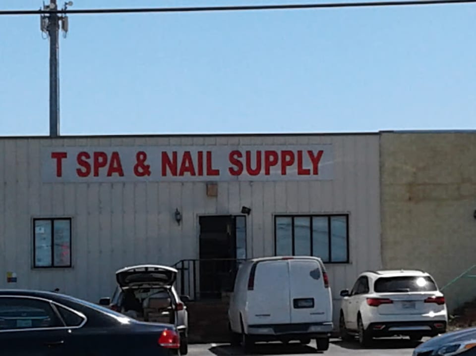 T Spa & Nail Supply photo 1