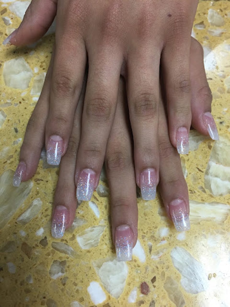 Deluxe Nails photo 1